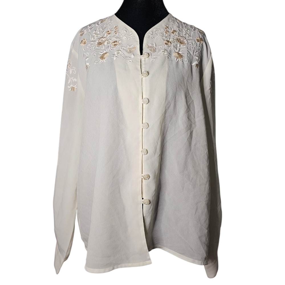 VINTAGE 90s Ship 'n Shore Embroidered Mandarin Blouse | Rose Buttons